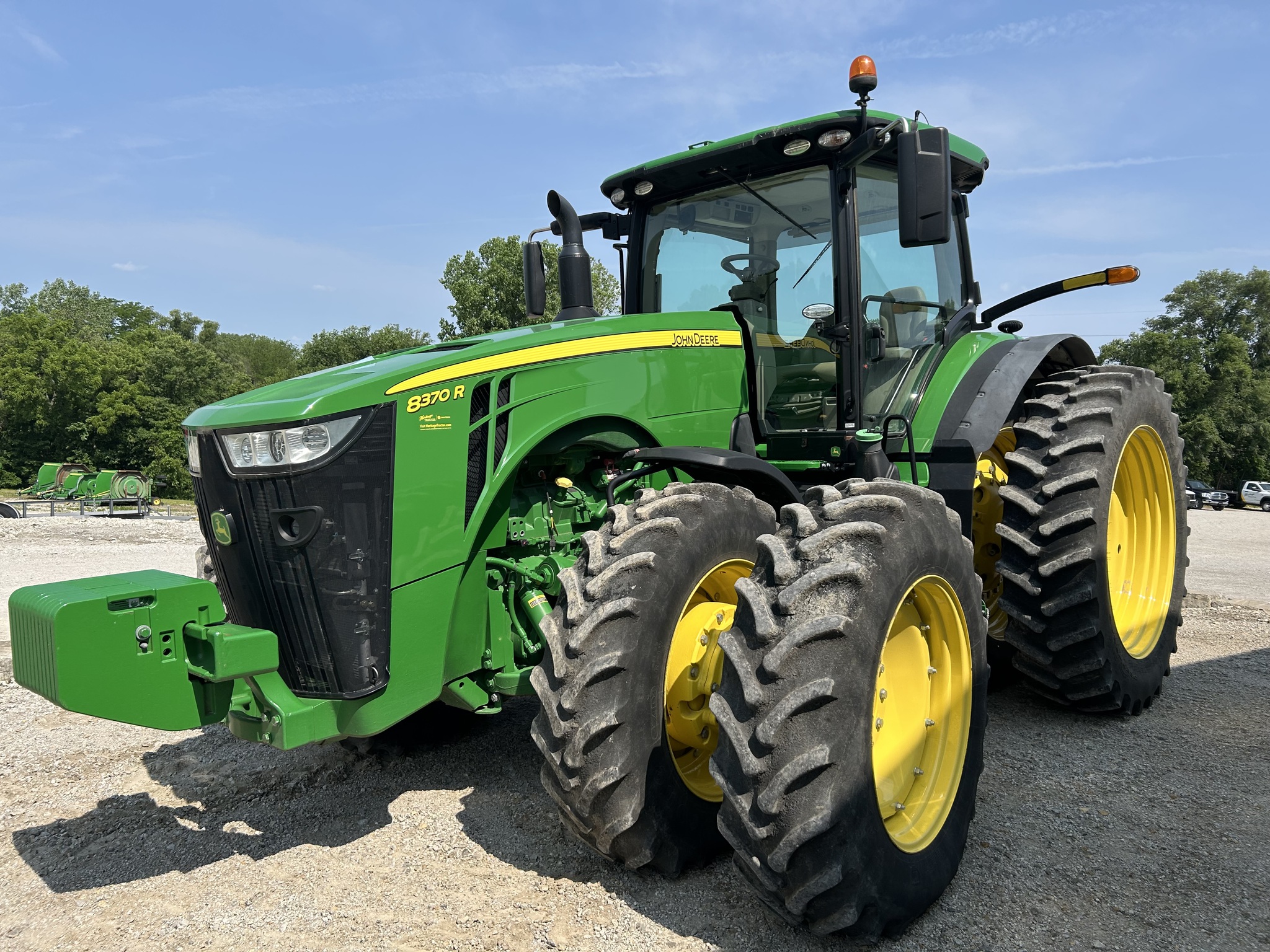  2019 John Deere 8370R at Heritage Tractor in Atchison, KS