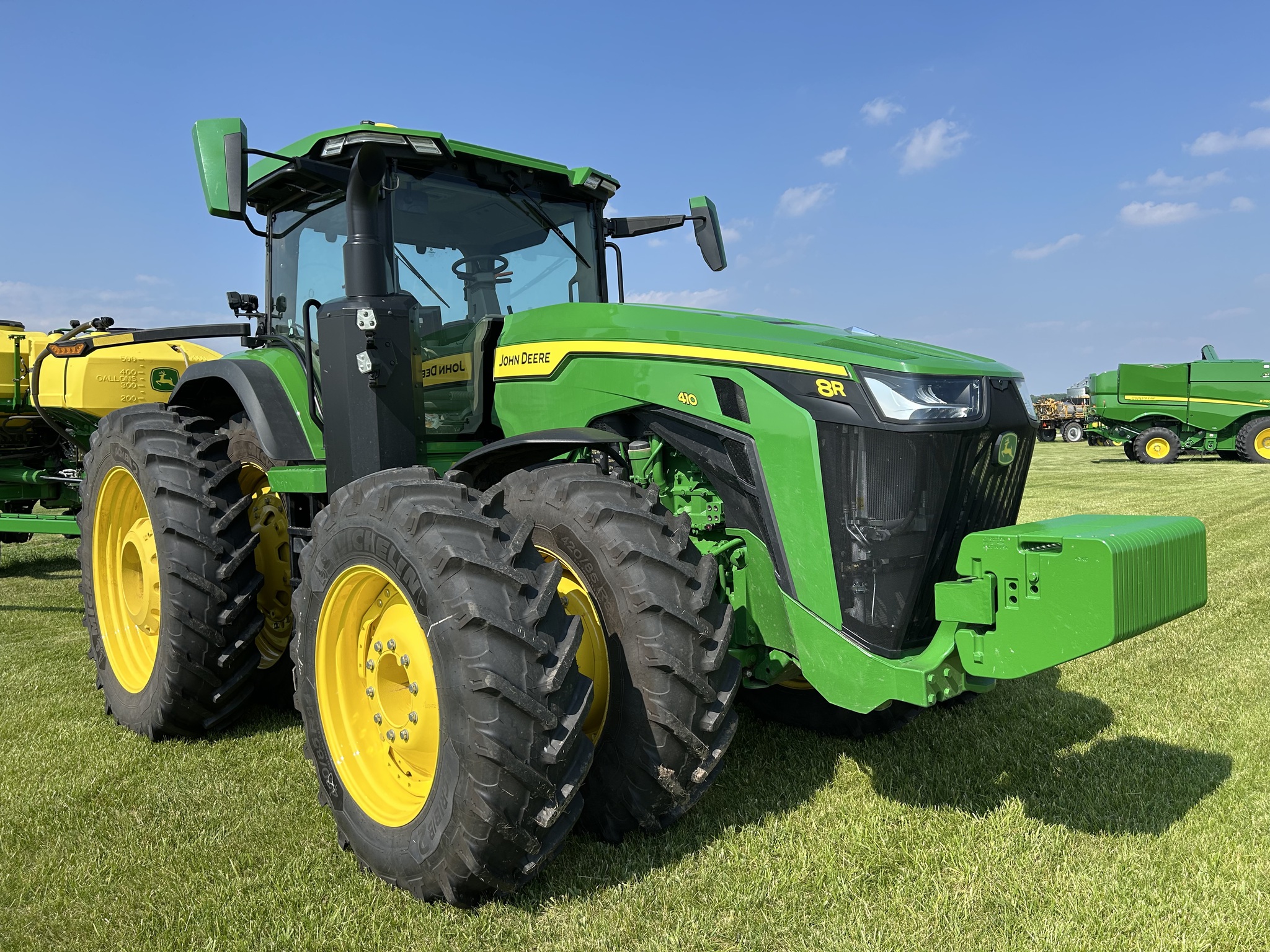  2024 John Deere 8R 410 at Heritage Tractor in Monmouth, IL
