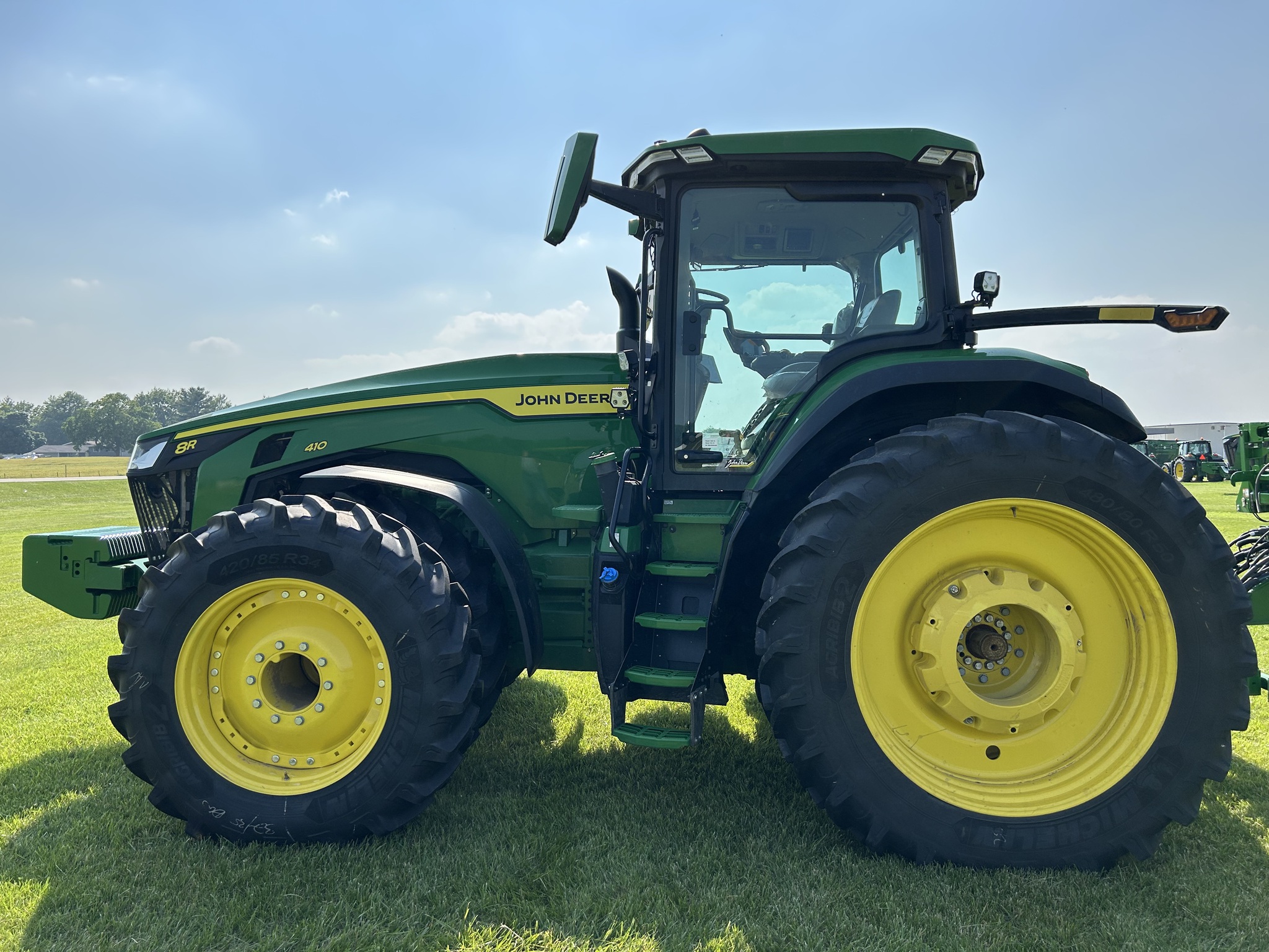  2024 John Deere 8R 410 at Heritage Tractor in Monmouth, IL
