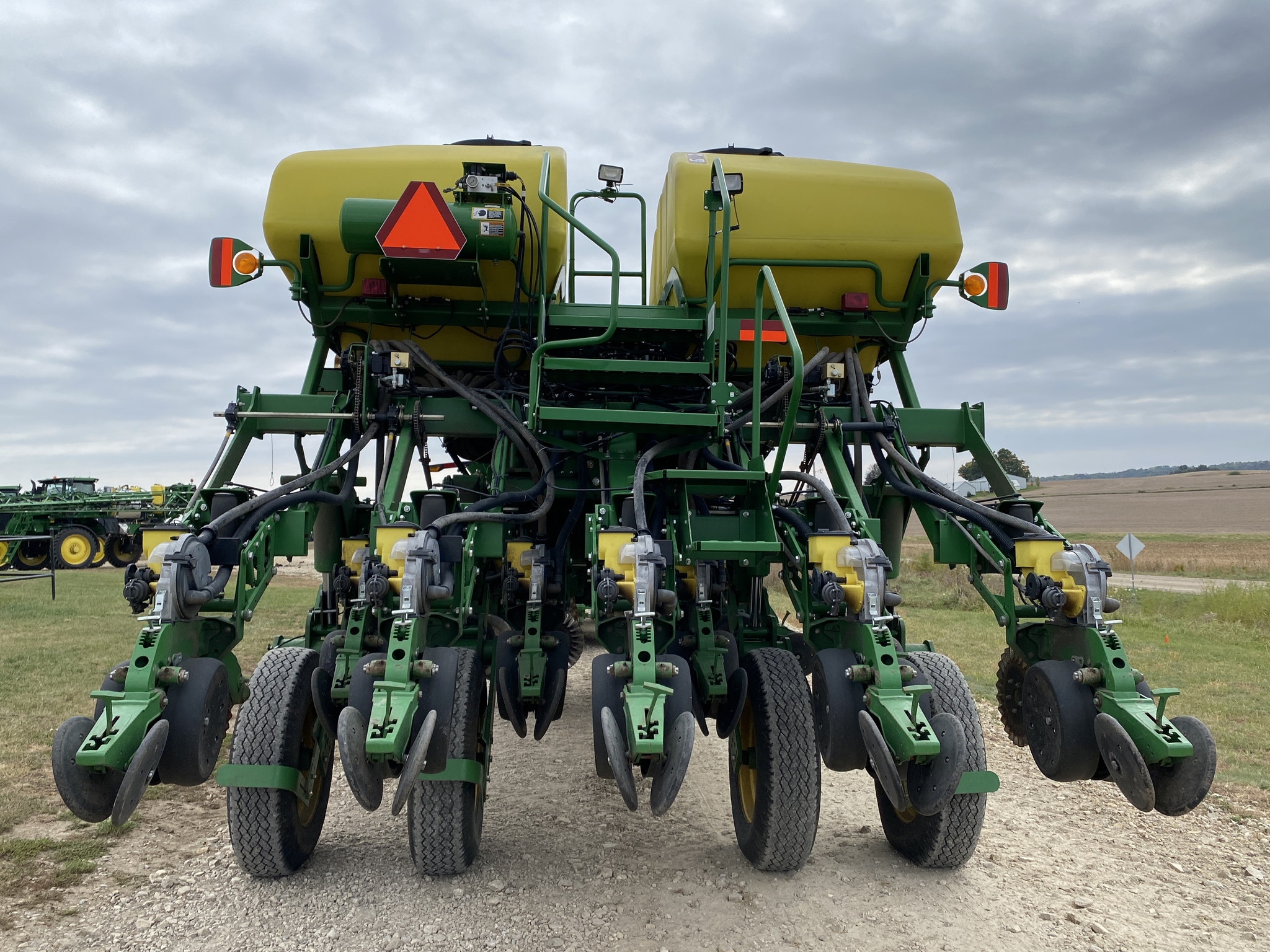 2014 John Deere 1790 Image 4