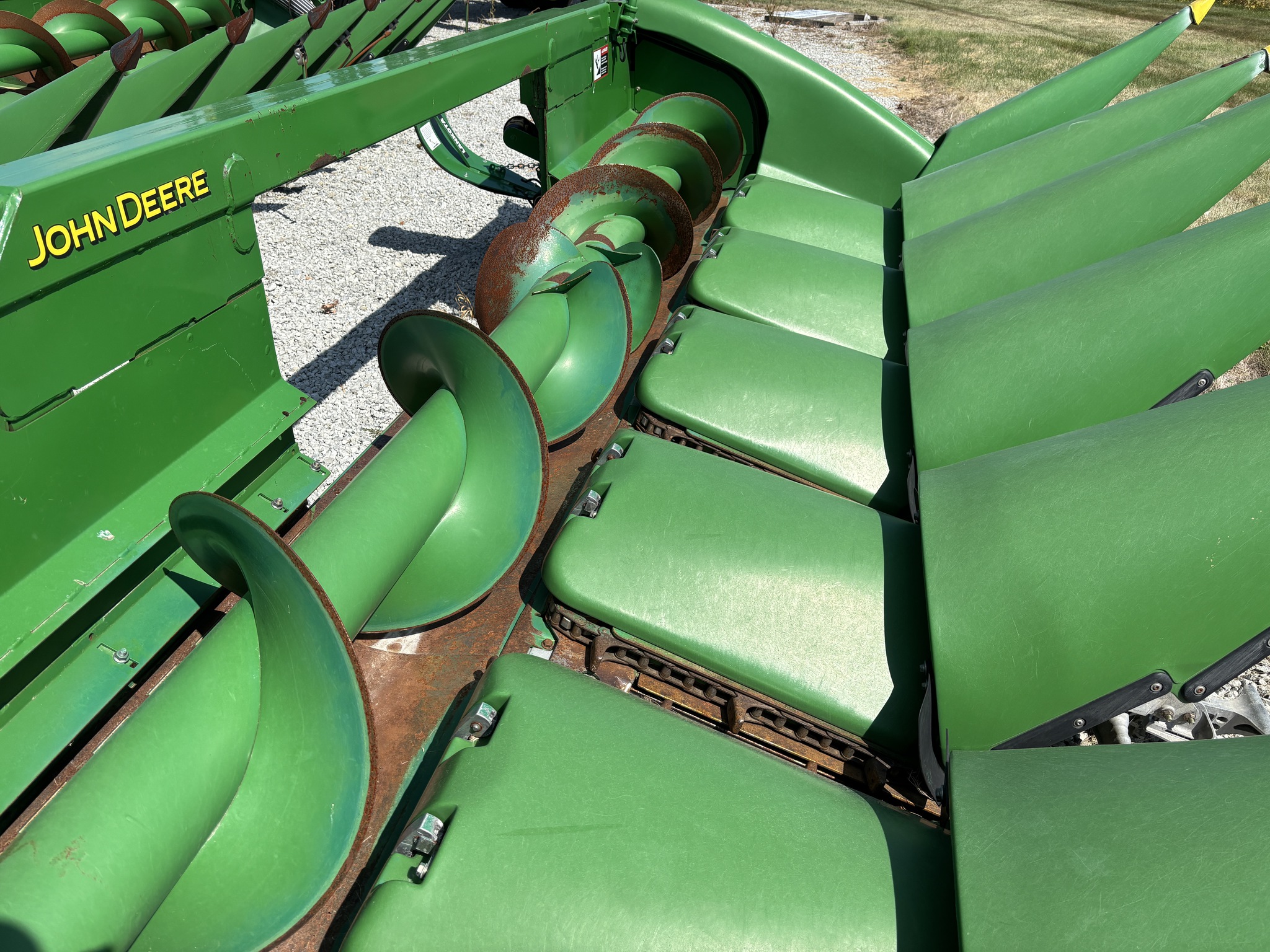 Used 2011 John Deere 606C Corn and Row Crop headers at Koenig Equipment in Urbana, OH - PhotoXL4