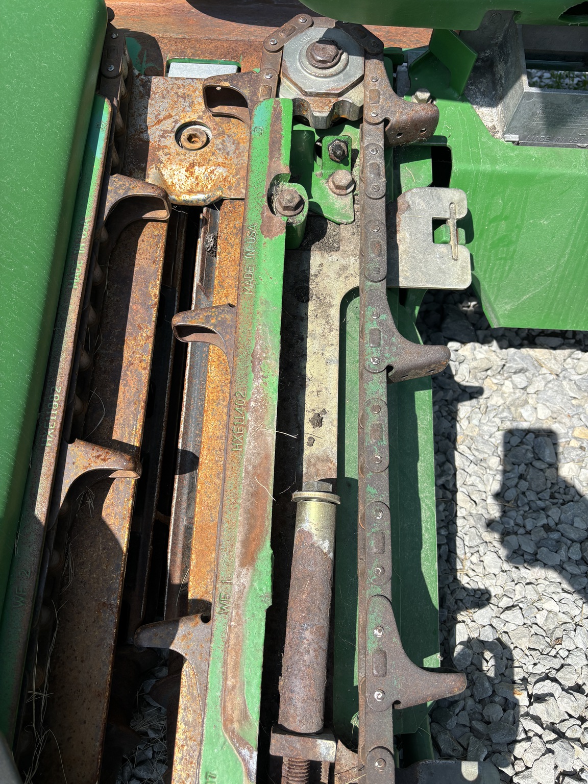 Used 2011 John Deere 606C Corn and Row Crop headers at Koenig Equipment in Urbana, OH - PhotoXL6