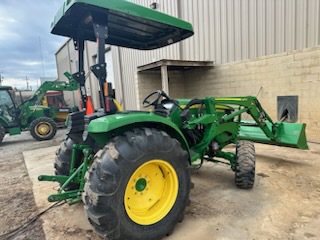 2019 John Deere 4044M Photo 6