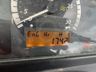 2019 John Deere 4044M Photo 8