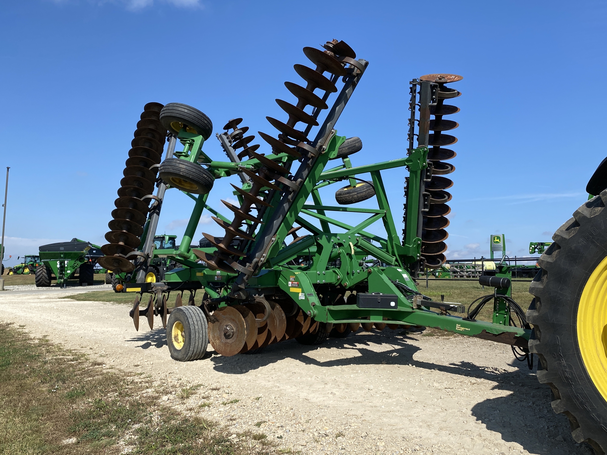 2013 John Deere 2623 Image 3