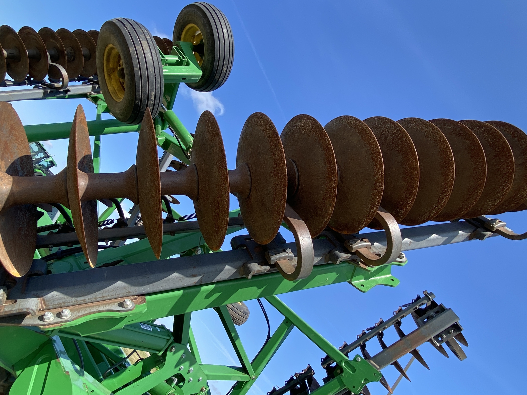 2013 John Deere 2623 Image 12