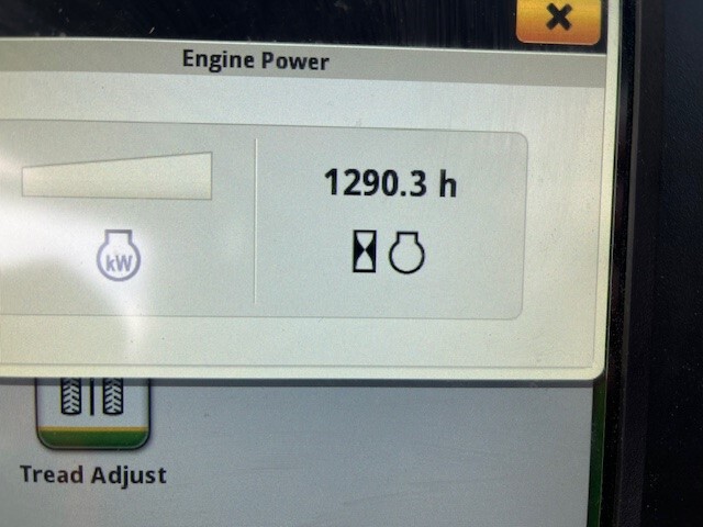 2023 John Deere 600R Image 8