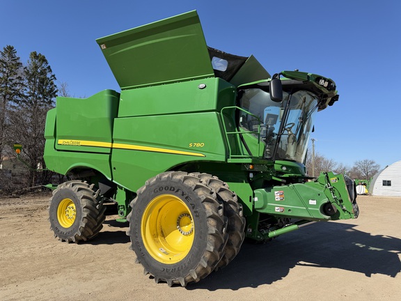  John Deere S780