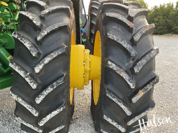 Photo of 2023 John Deere 8R 410