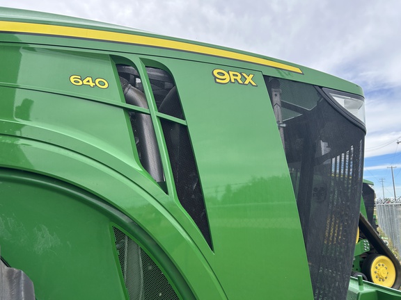 Used 2024 John Deere 9RX 640 Track Tractors at Horizon Ag & Turf in Falher, AB - Photo5