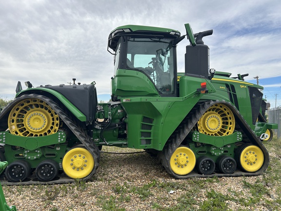 Used 2024 John Deere 9RX 640 Track Tractors at Horizon Ag & Turf in Falher, AB - Photo4