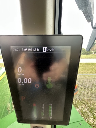 Used 2024 John Deere 9RX 640 Track Tractors at Horizon Ag & Turf in Falher, AB - Photo9