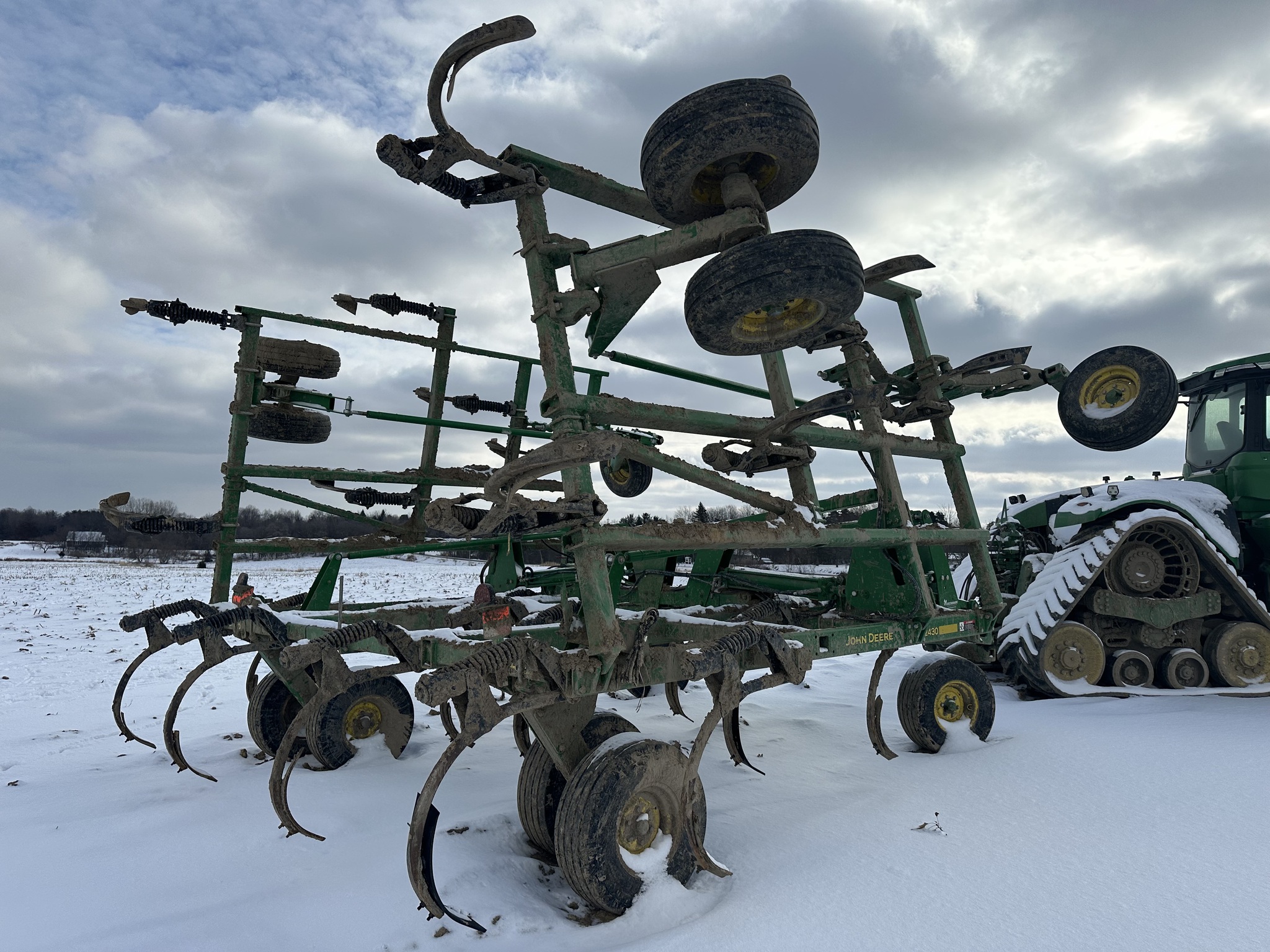 2023 John Deere 2430 Image 4