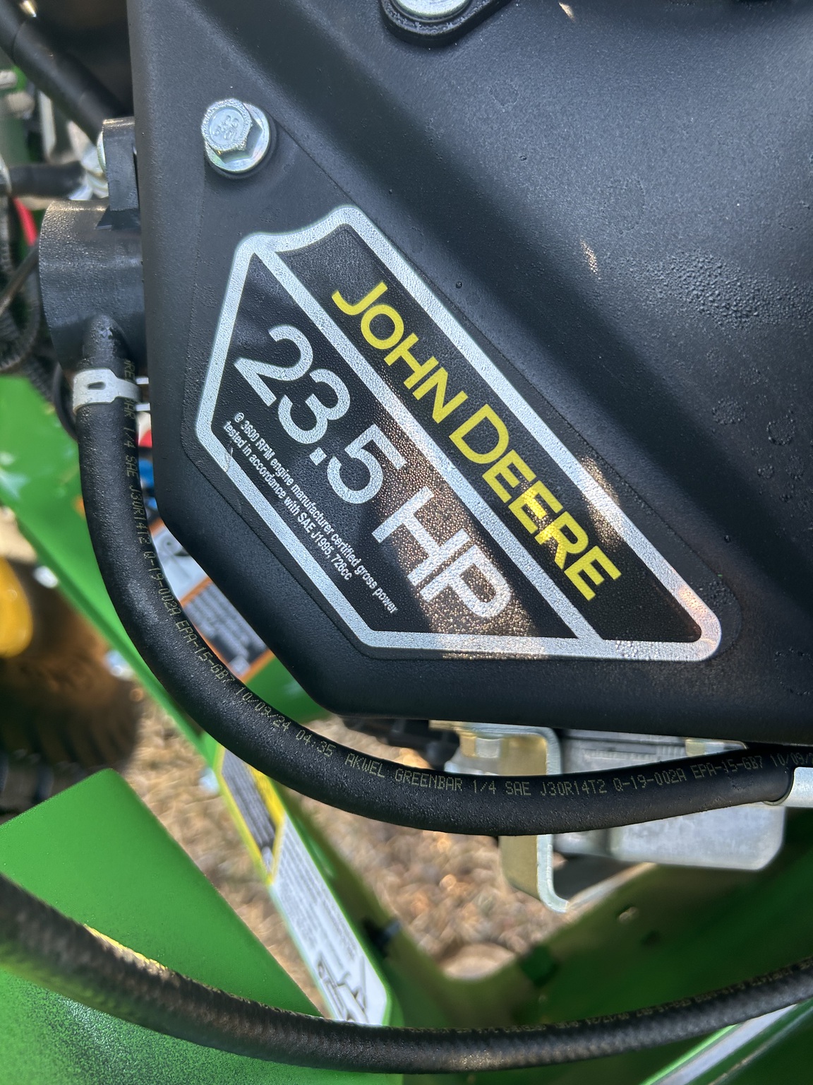 2025 John Deere Z920M Image 4