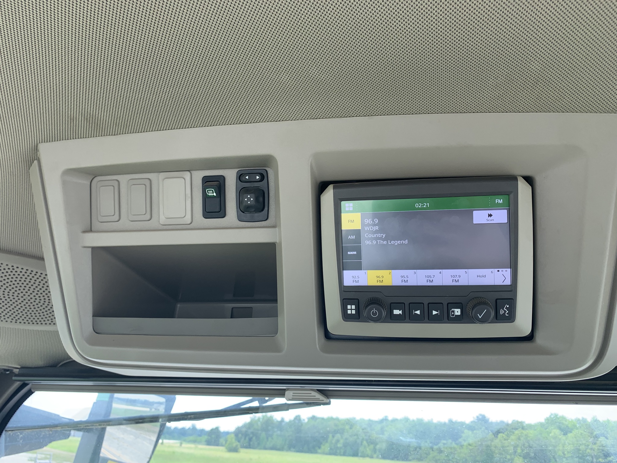 2023 John Deere 8R 370 Image 9