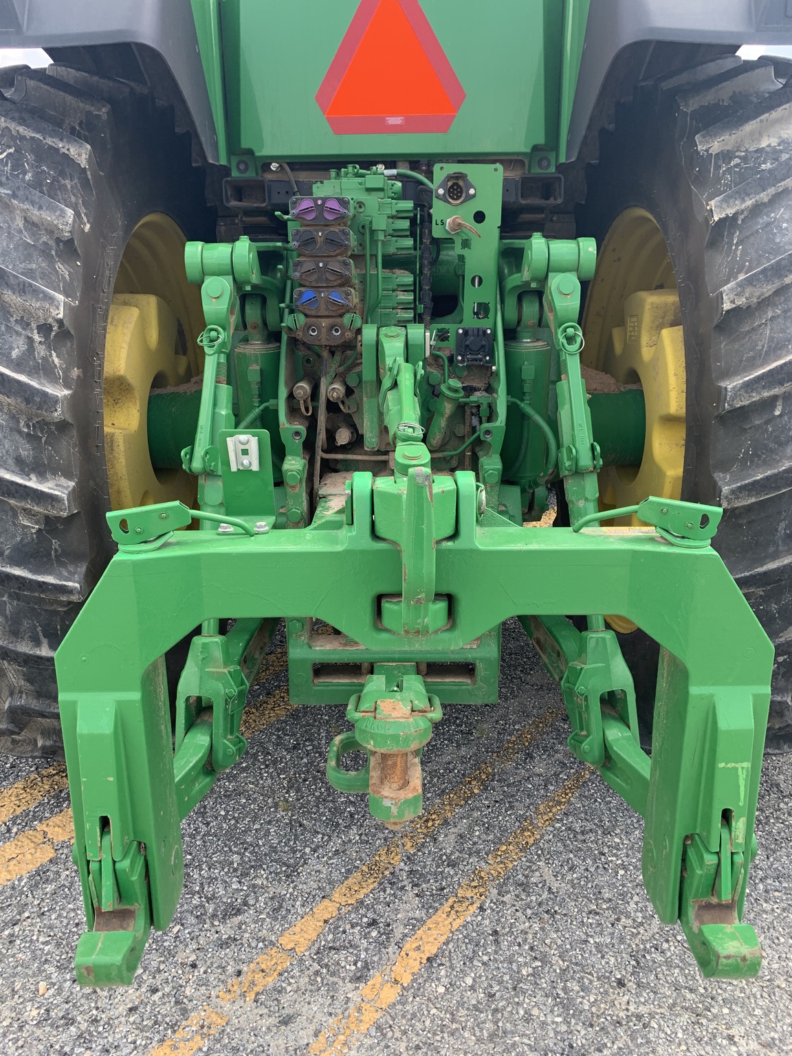2023 John Deere 8R 370 Image 6
