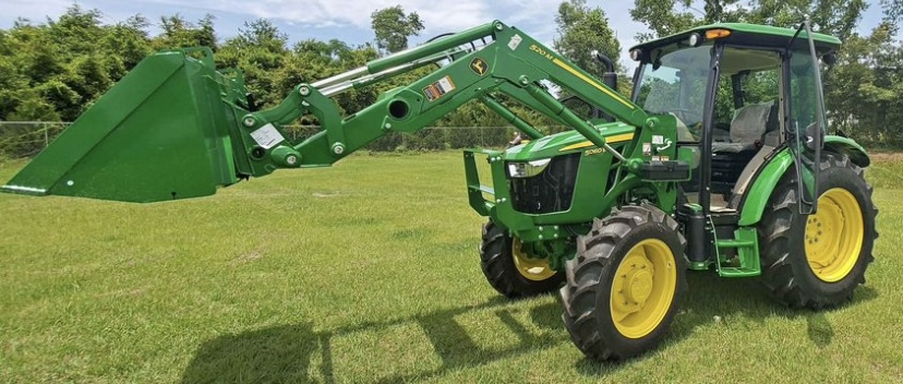 2025 John Deere 5060E Image 3