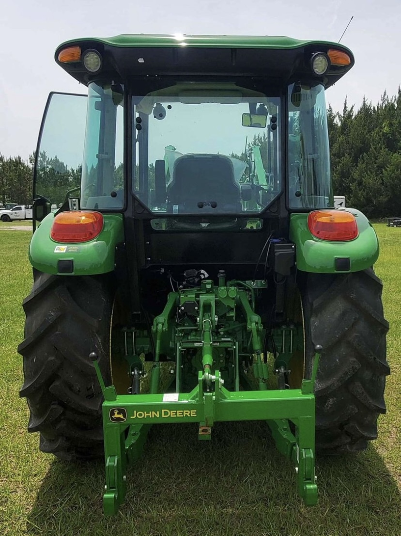 2025 John Deere 5060E Image 8