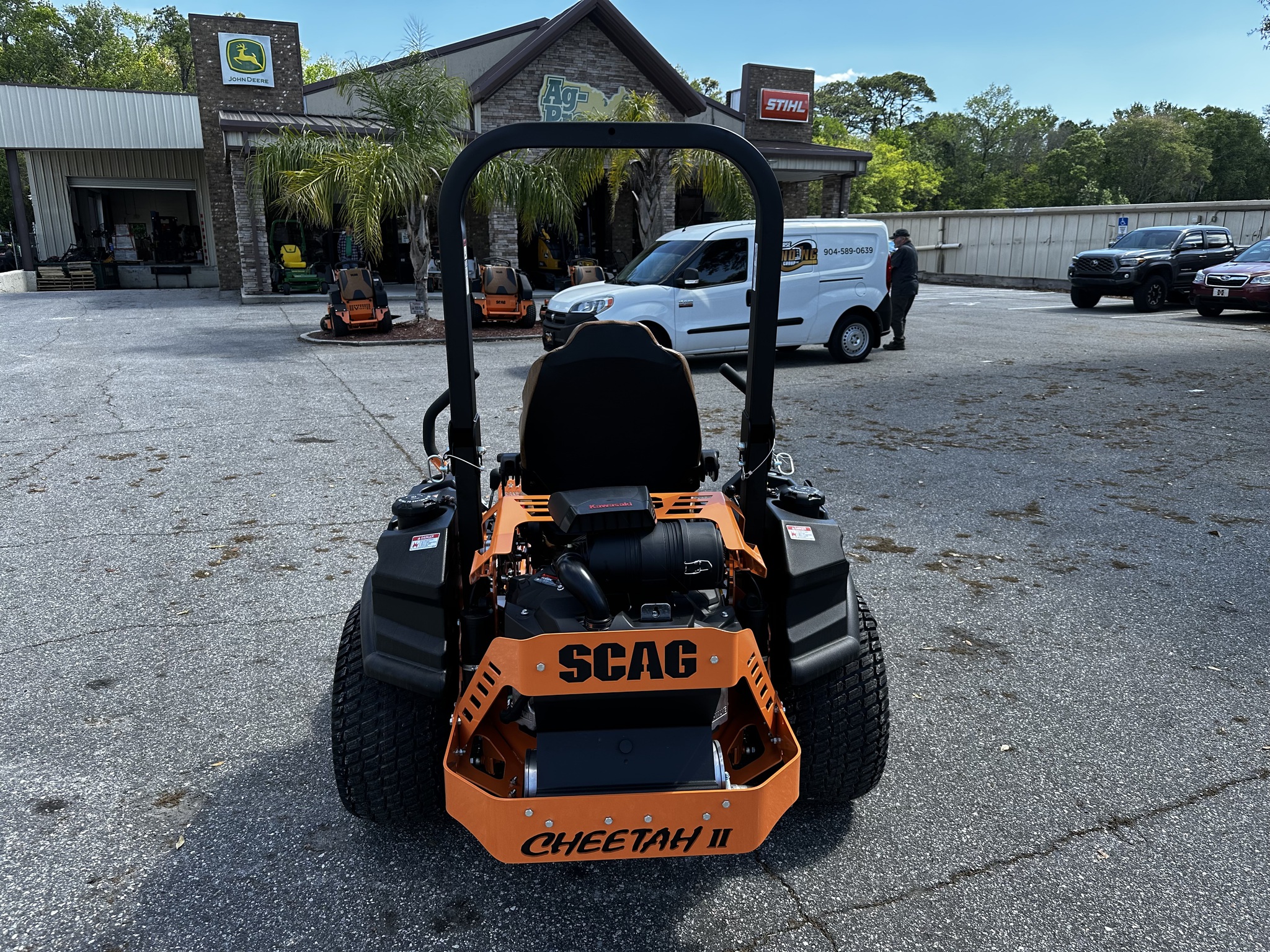 2025 Scag SCZII61V-38FXEFI Image 5