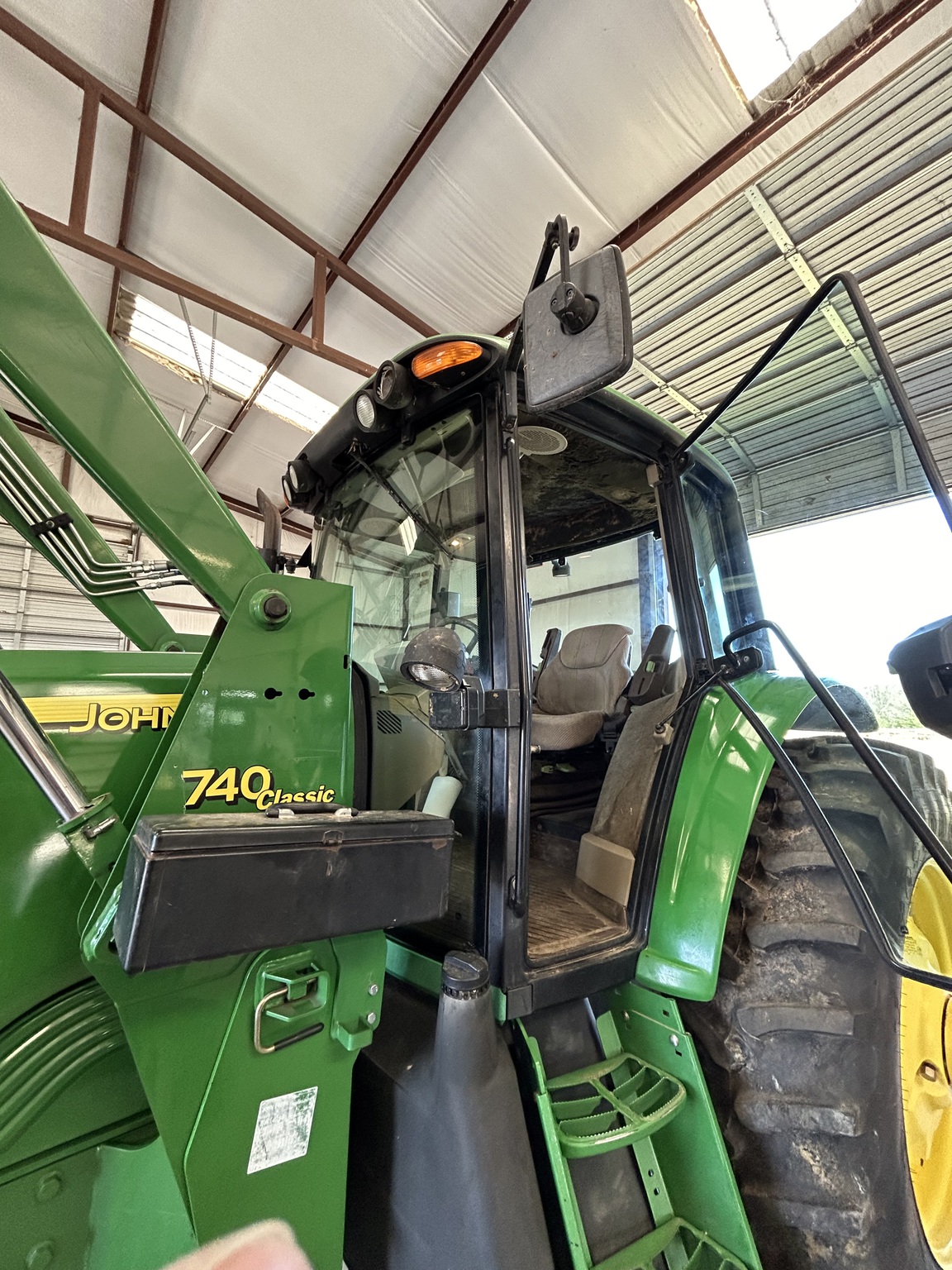 2007 John Deere 7220 Image 6