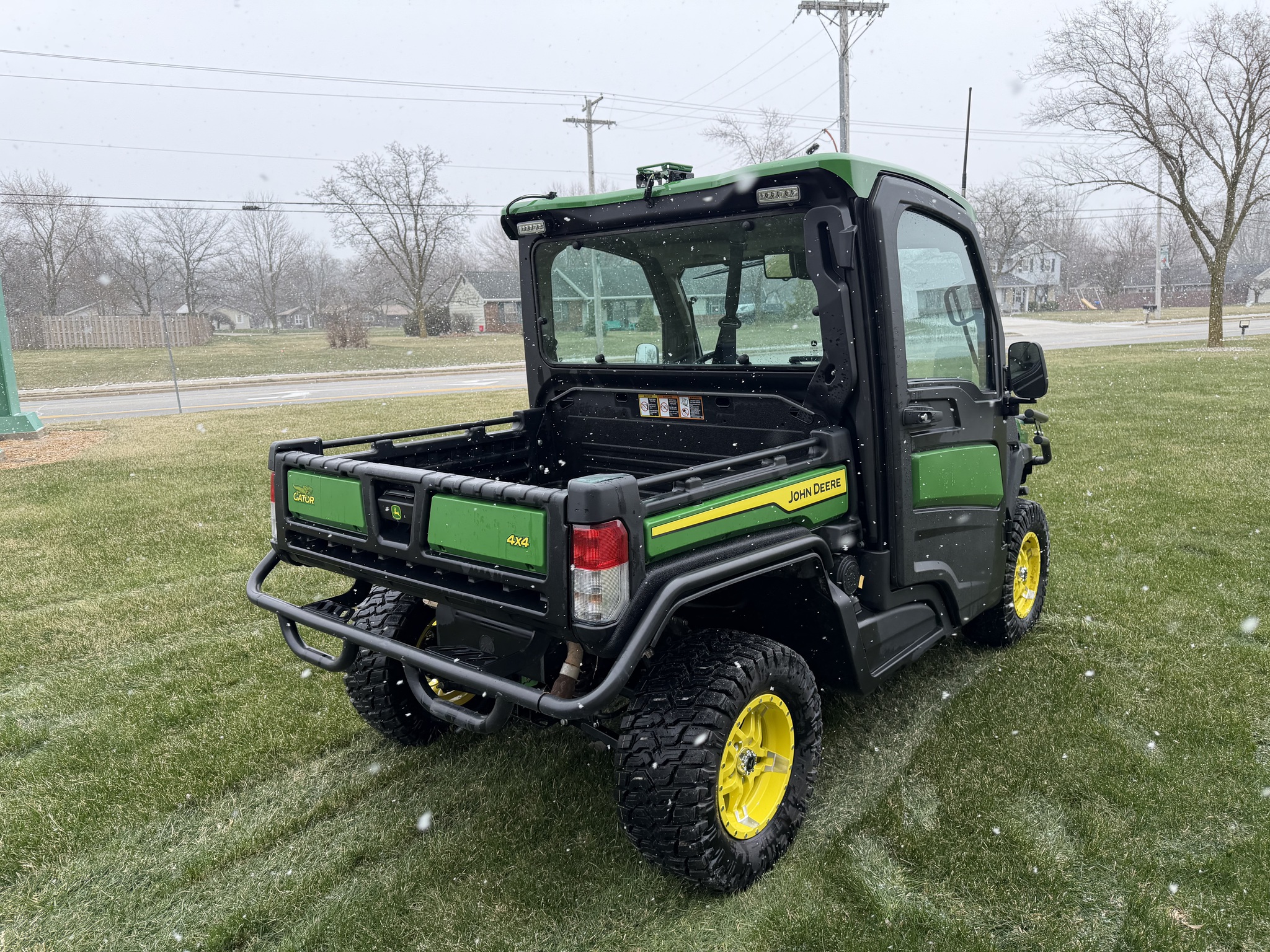 2024 John Deere XUV 835R Image 5
