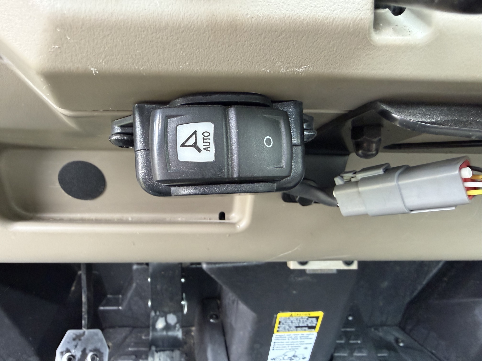 2024 John Deere XUV 835R Image 11