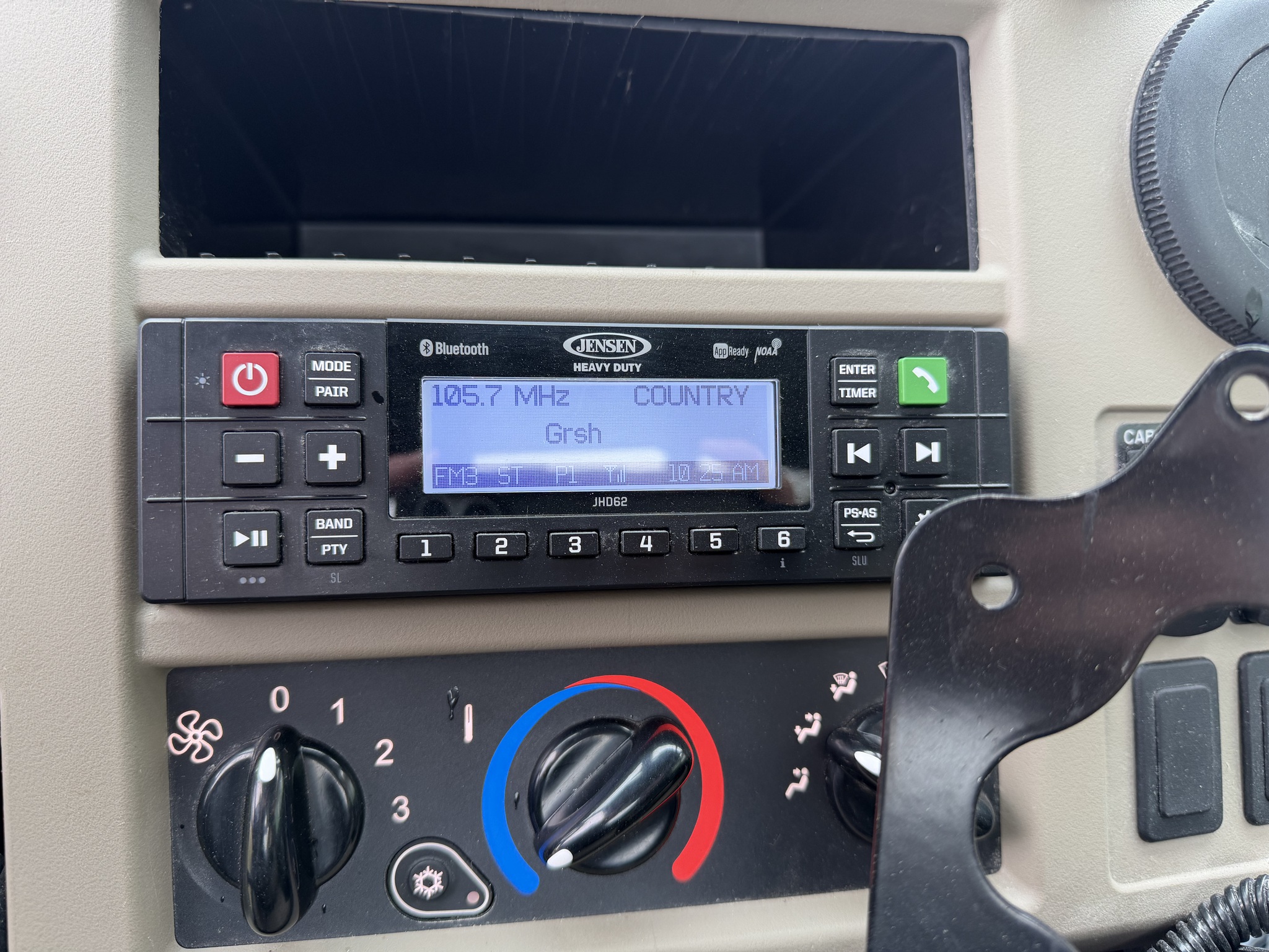 2024 John Deere XUV 835R Image 12