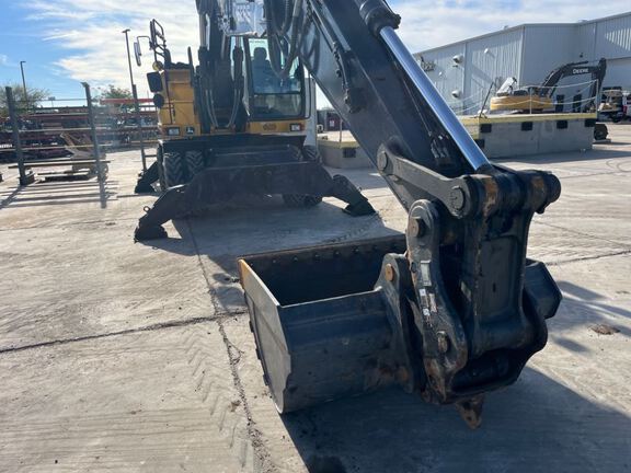 2022 John Deere 190G W