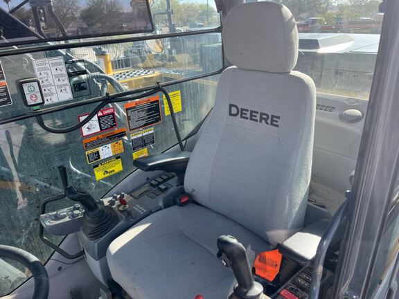 2022 John Deere 190G W