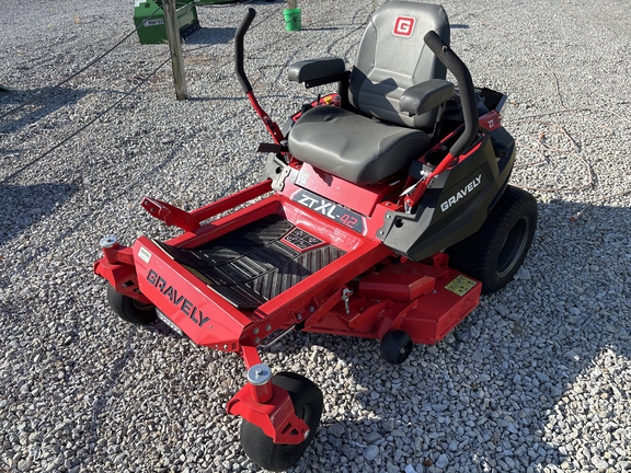 Used 2023 Gravely ZTXL42 Zero Turn Mowers at Koenig Equipment in Richmond, IN - Photo4