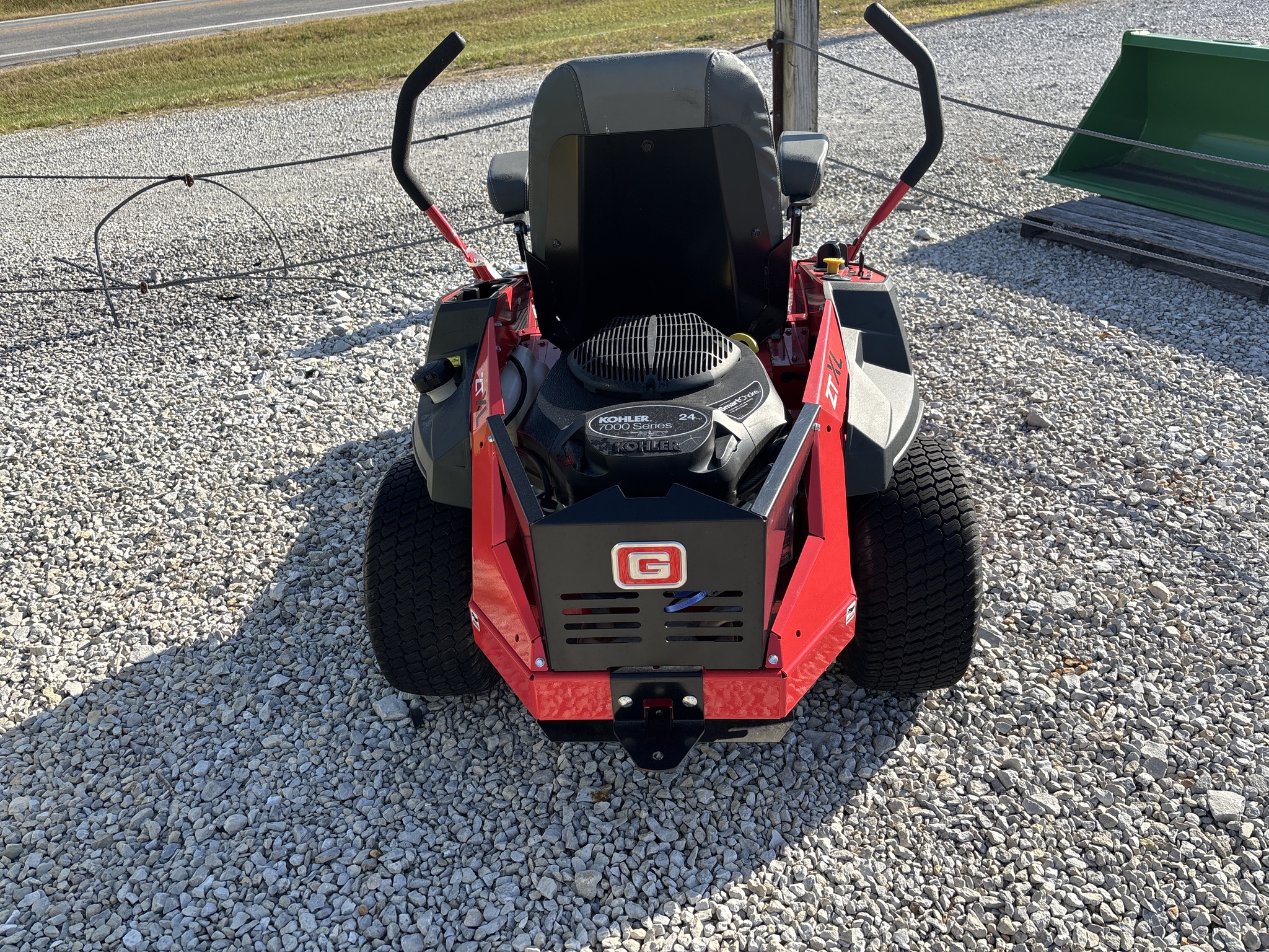 Used 2023 Gravely ZTXL42 Zero Turn Mowers at Koenig Equipment in Richmond, IN - PhotoXL10