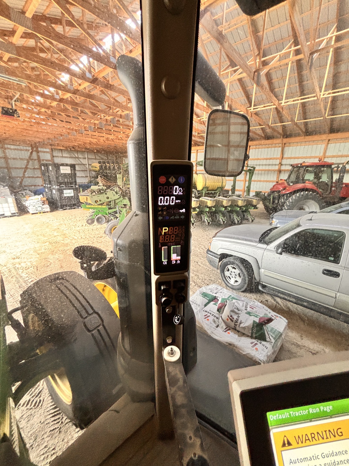 2014 John Deere 8295R Image 17