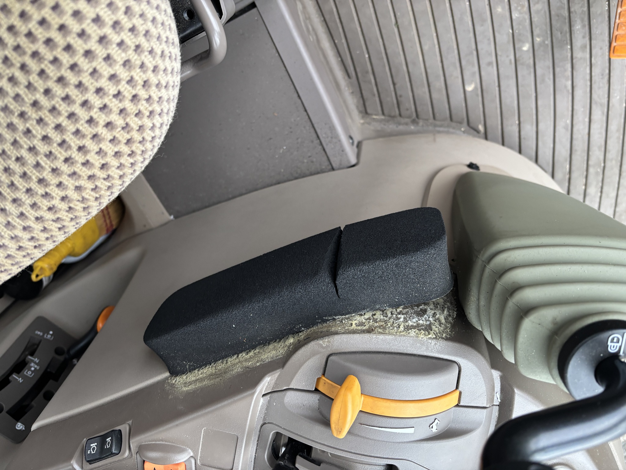 Used 2023 John Deere 6145M Utility Tractors at Koenig Equipment in Anna, OH - PhotoXL19