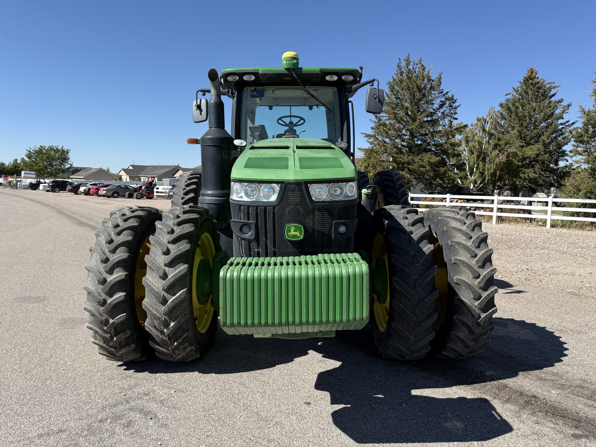 2016 John Deere 8270R Image 8