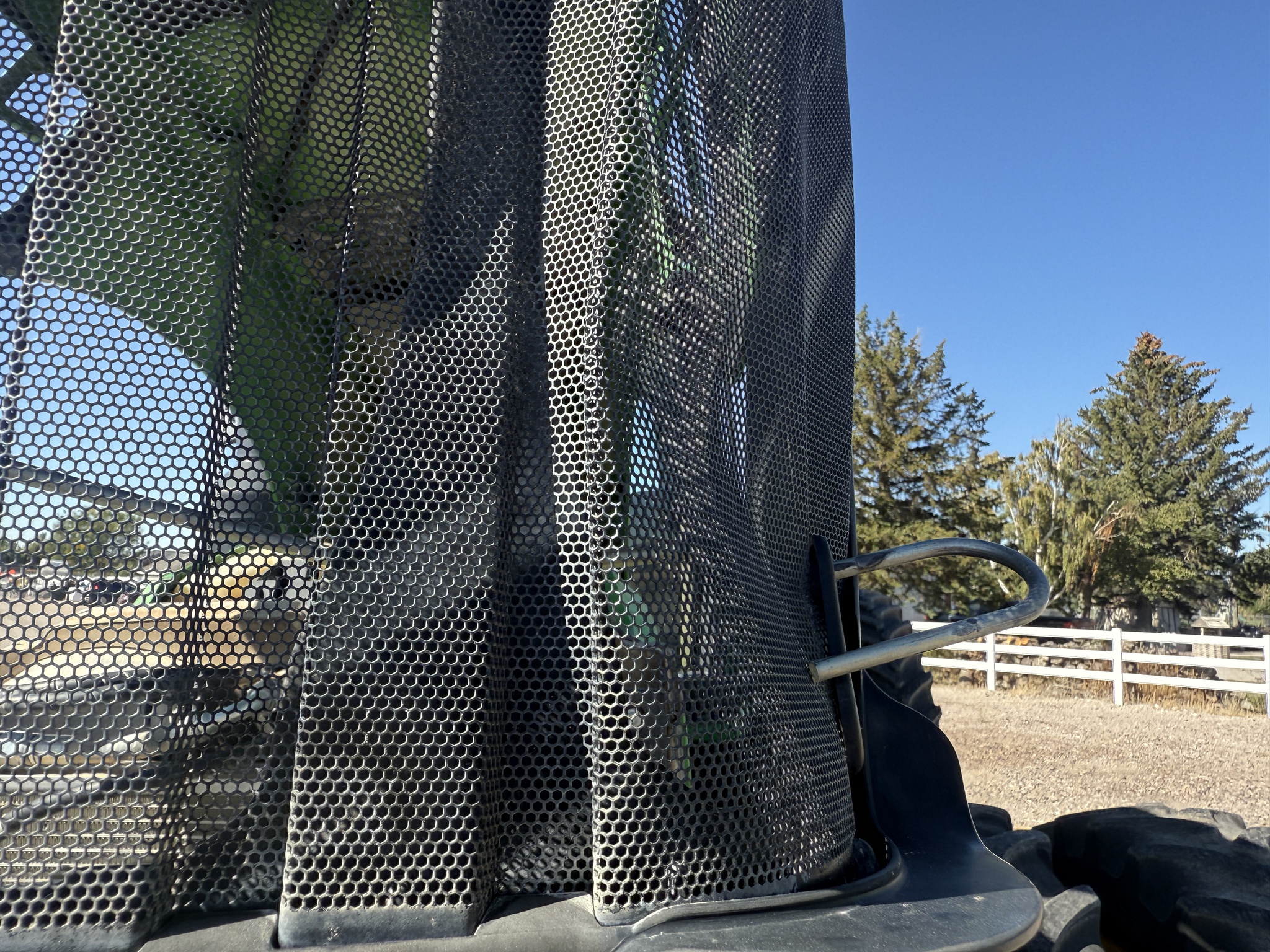 2016 John Deere 8270R Image 47