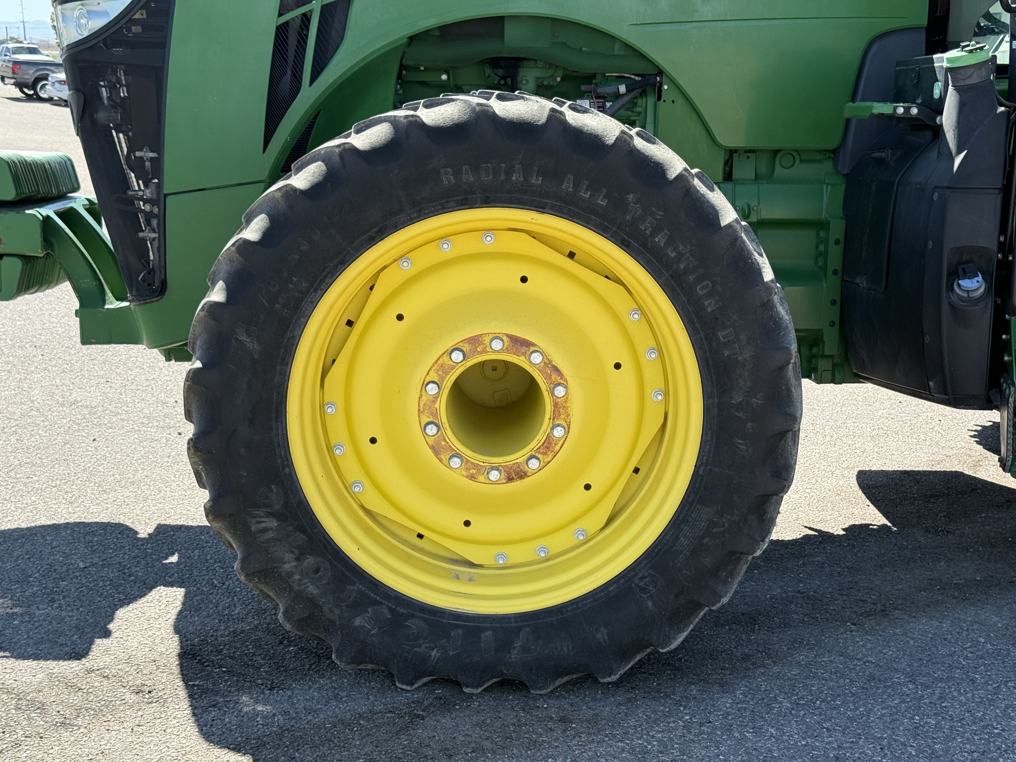 2016 John Deere 8270R Image 40