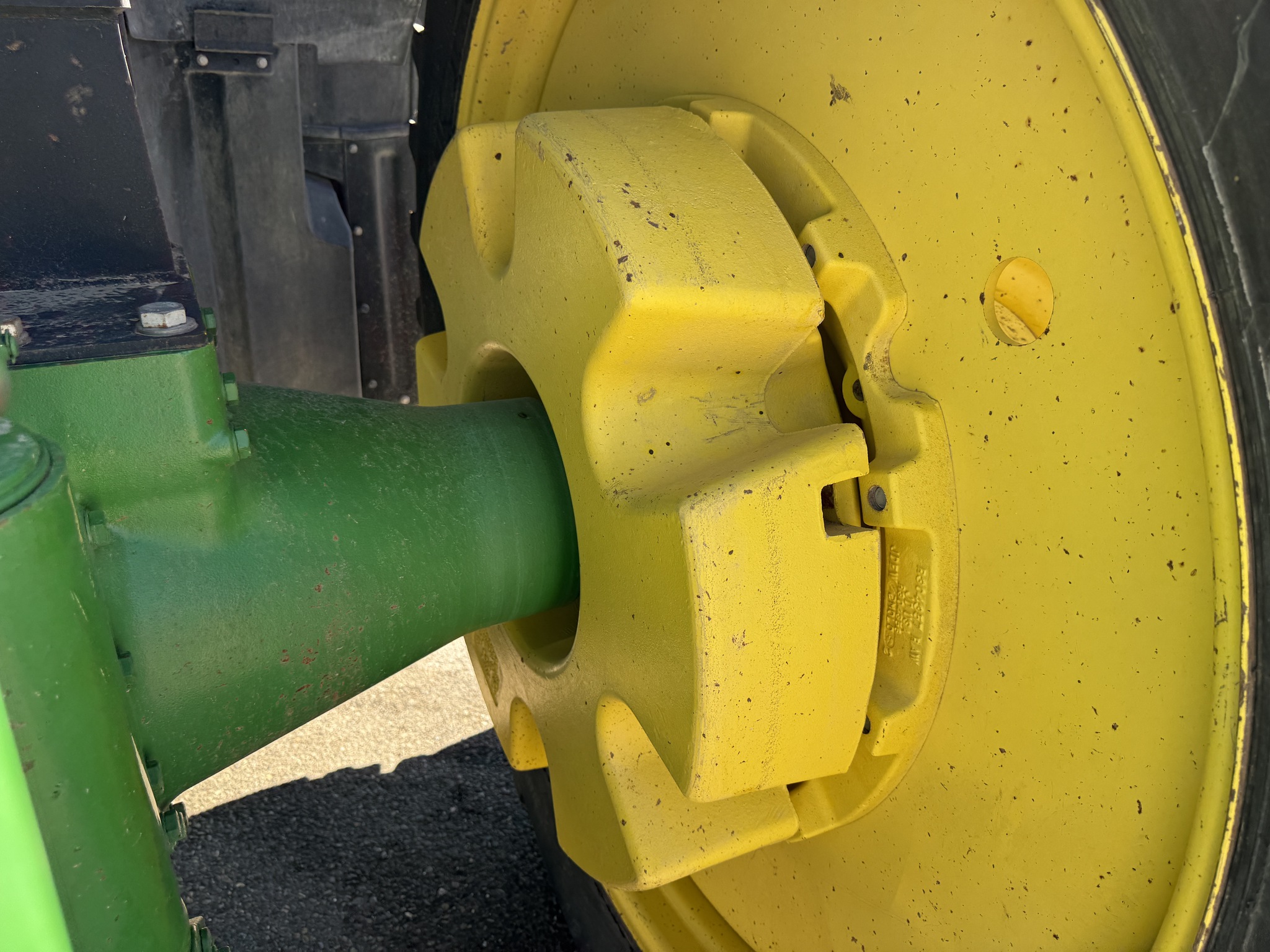 2016 John Deere 8270R Image 43