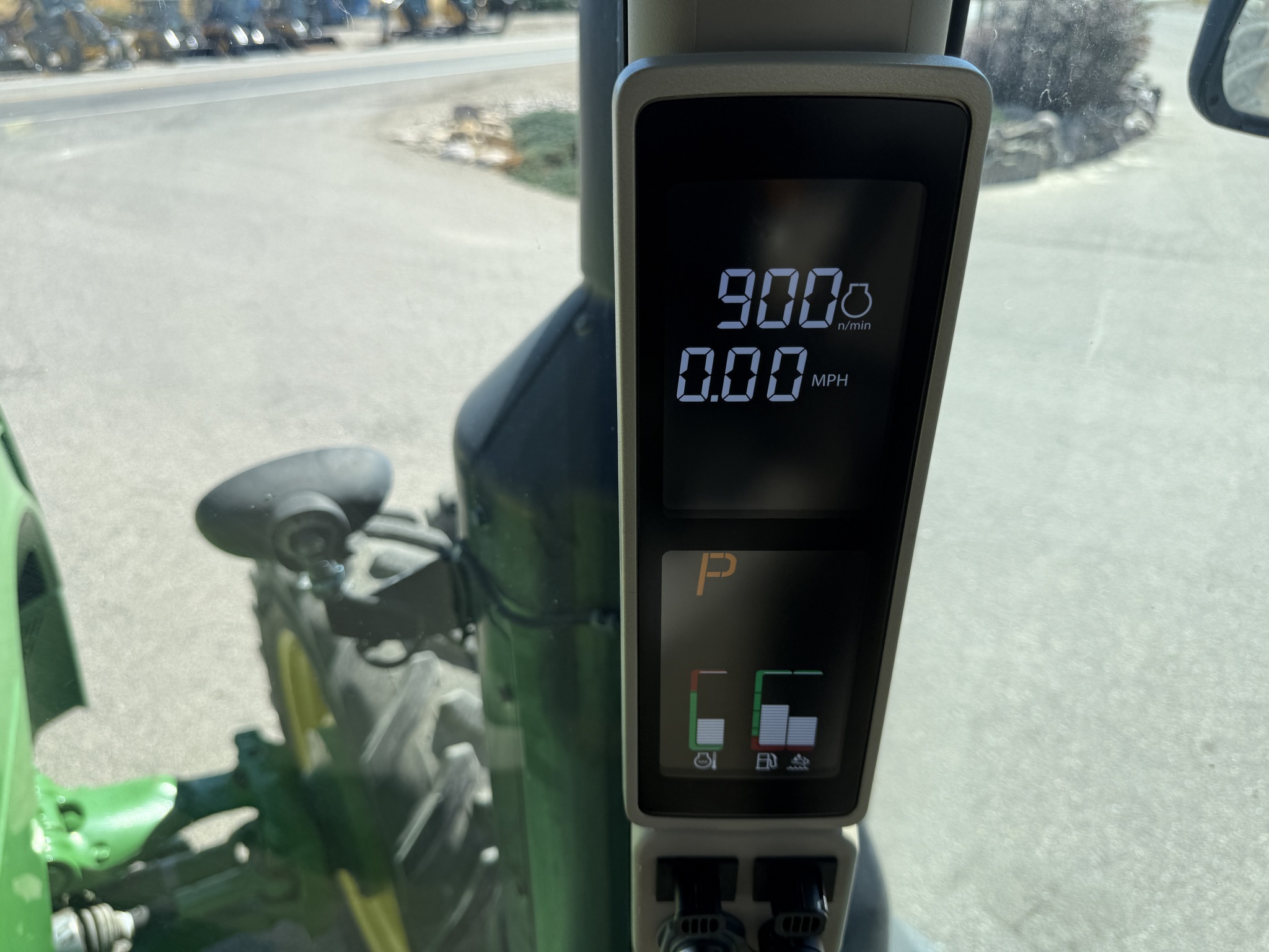 2016 John Deere 8270R Image 16