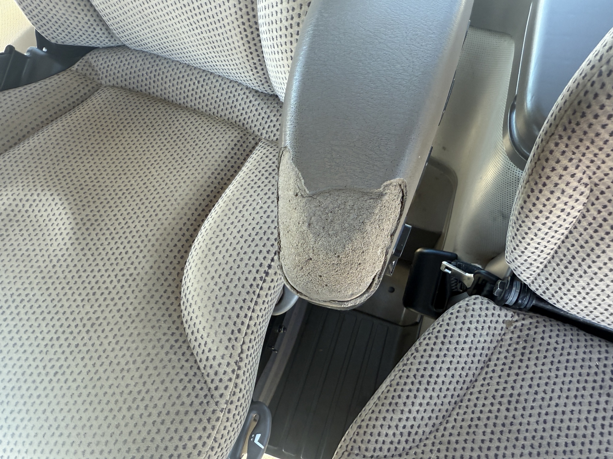 2016 John Deere 8270R Image 46