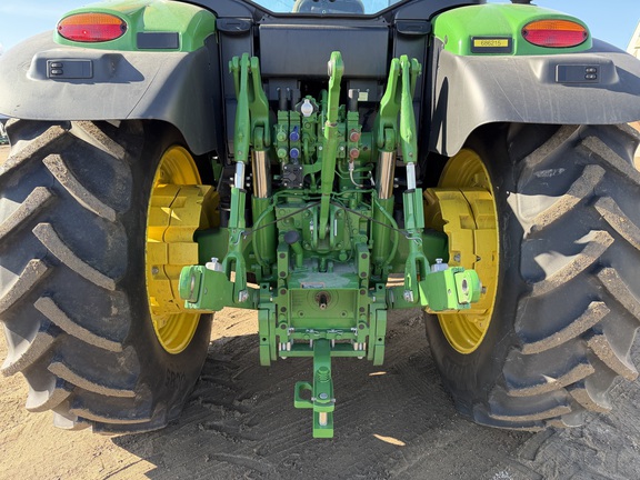 2025 John Deere 6M 165 - Photo23