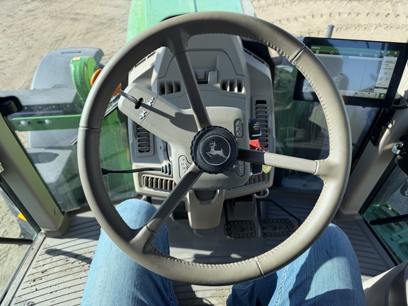 2025 John Deere 6M 165 - Photo28