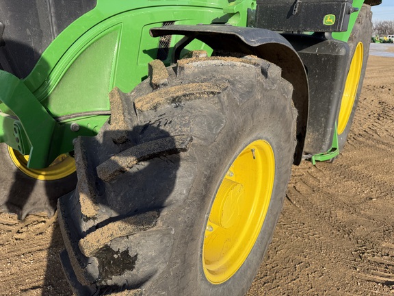 2025 John Deere 6M 140 - Photo10