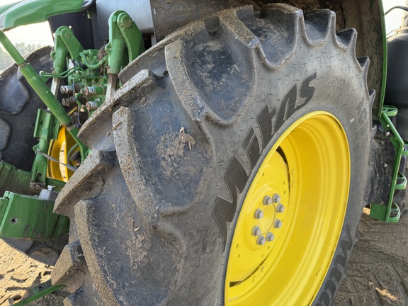 2025 John Deere 6M 140 - Photo15