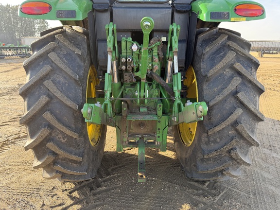 2025 John Deere 6M 140 - Photo20