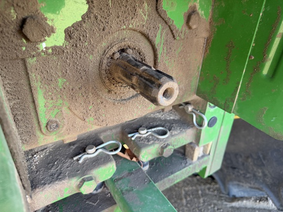 2025 John Deere 6M 140 - Photo23