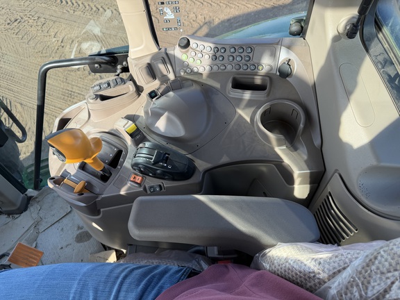 2025 John Deere 6M 140 - Photo29