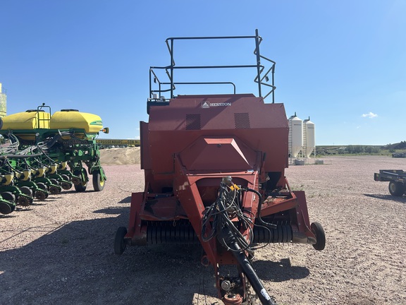 Hesston 4790 (2nd thumbnail)