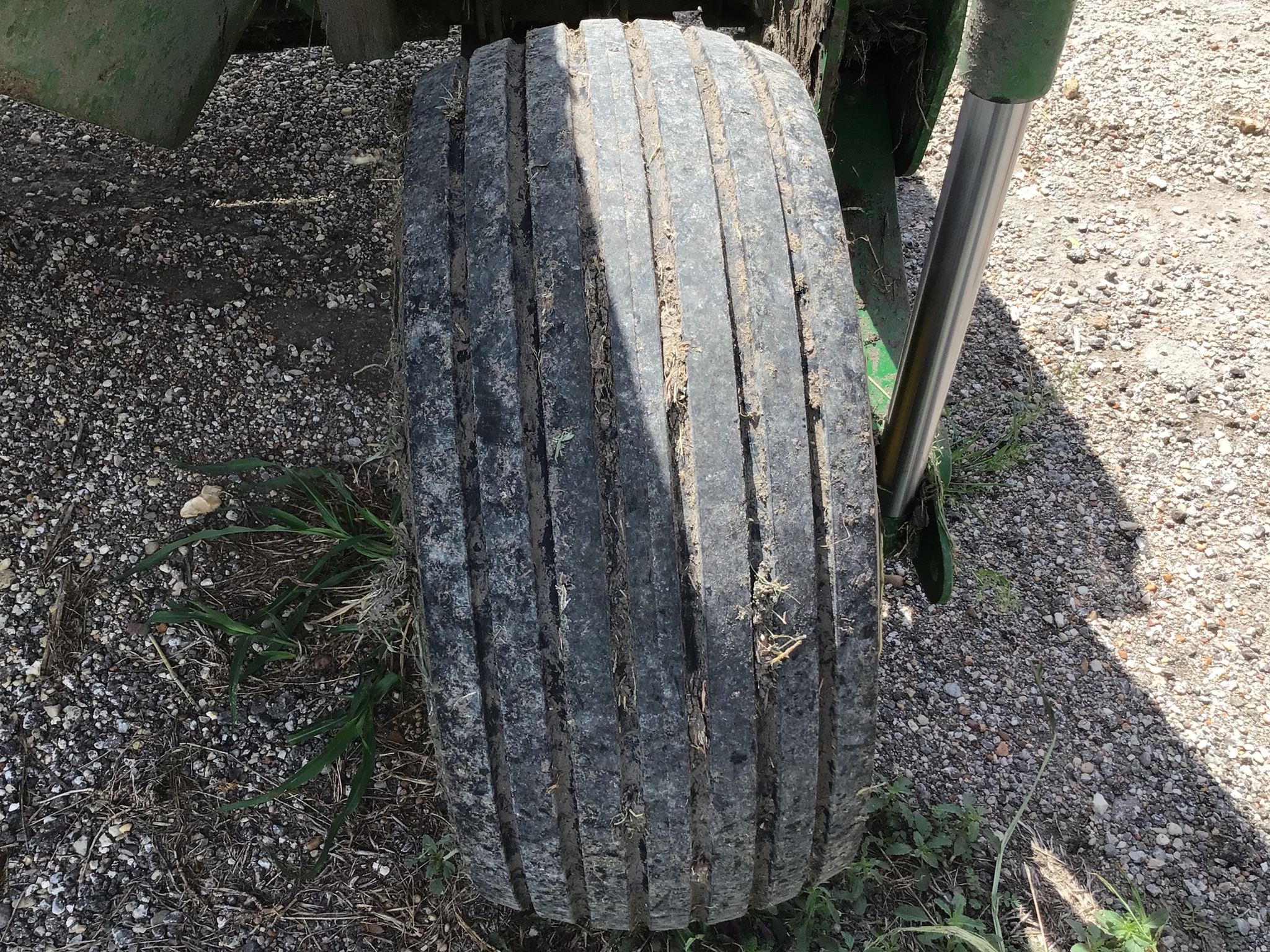 2023 John Deere C400 Image 18