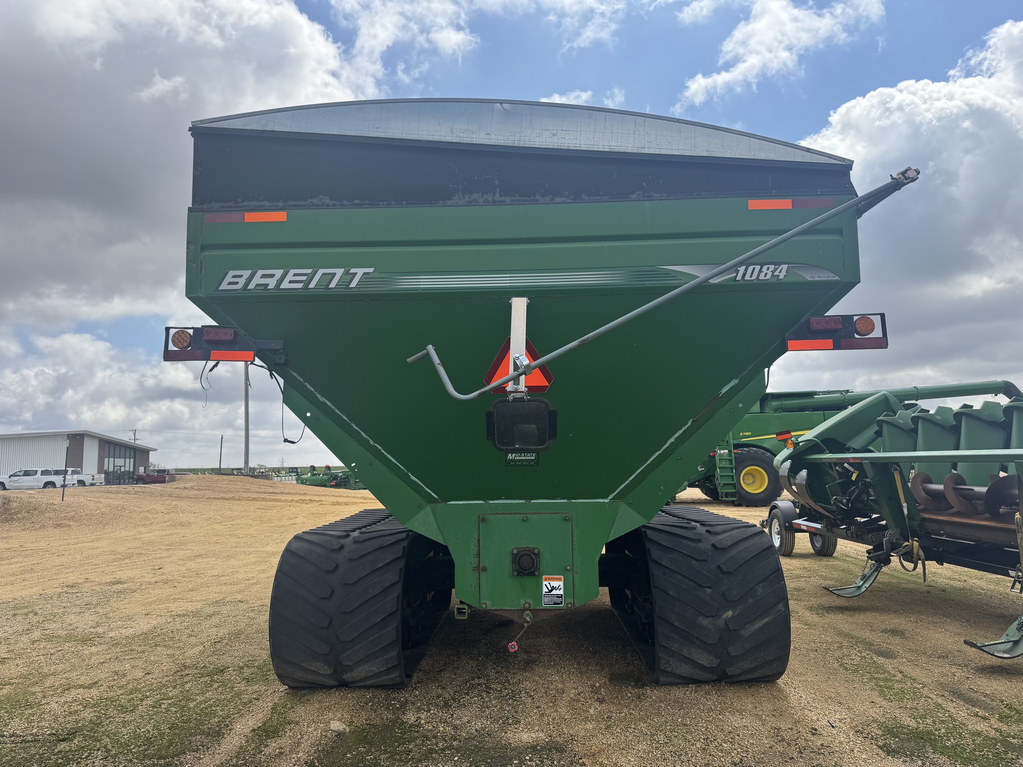  2006 Brent 1084 at Heritage Tractor in Dixon, IL
