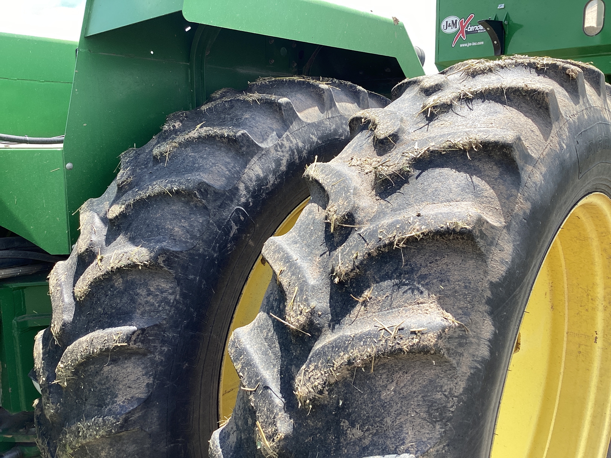 1995 John Deere 8770 Image 3